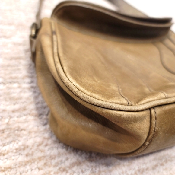 Ecco Shoulder Bag - Picture 11 of 16